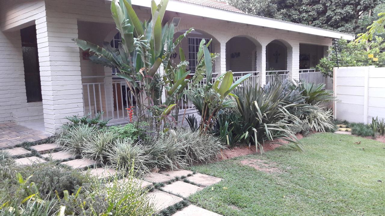 Js Inn Mbombela Esterno foto